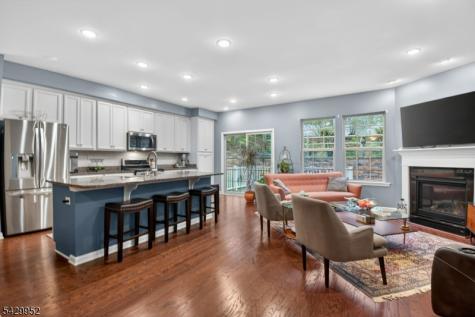 104 Albert Court Randolph NJ 07869