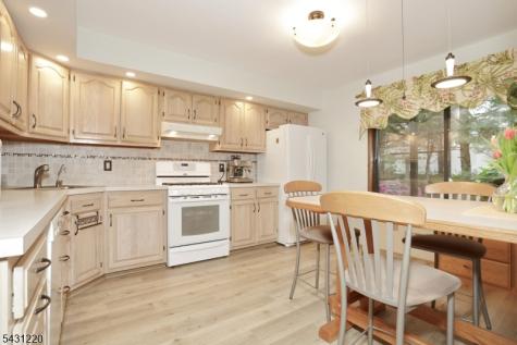 3 Brookside Heights Wanaque NJ 07465