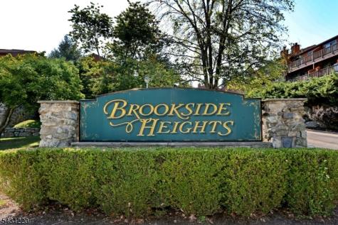 3 Brookside Heights Wanaque NJ 07465