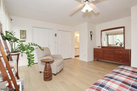 3 Brookside Heights Wanaque NJ 07465
