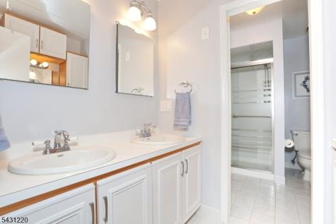 3 Brookside Heights Wanaque NJ 07465