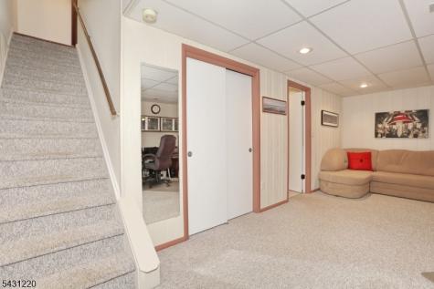 3 Brookside Heights Wanaque NJ 07465