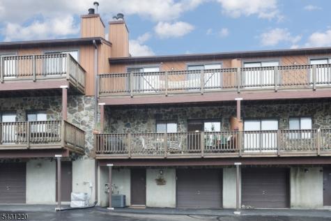 3 Brookside Heights Wanaque NJ 07465
