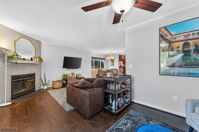 301 Saddle Court Raritan NJ 08822