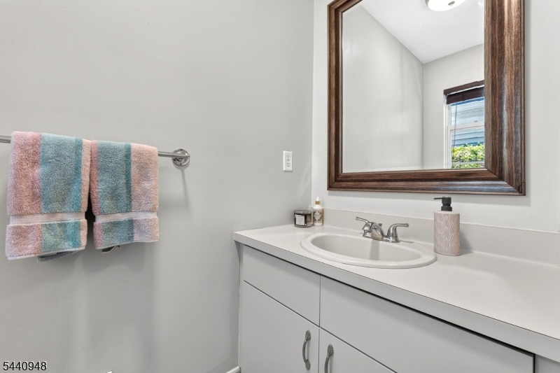 301 Saddle Court Raritan NJ 08822