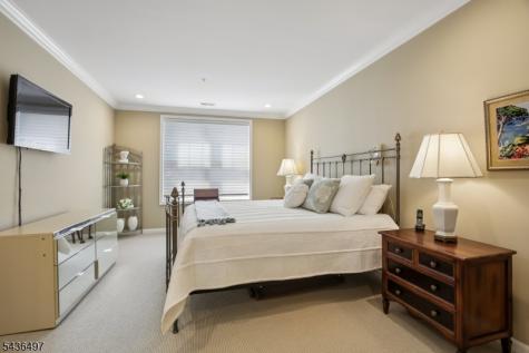 5211 Pointe Gate Drive Livingston NJ 07039
