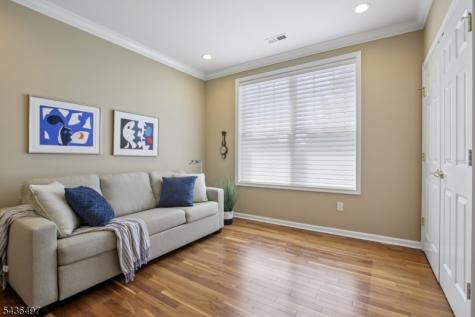 5211 Pointe Gate Drive Livingston NJ 07039