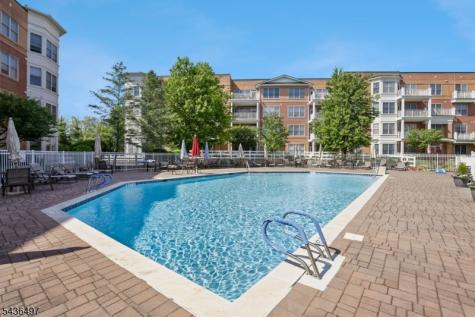 5211 Pointe Gate Drive Livingston NJ 07039