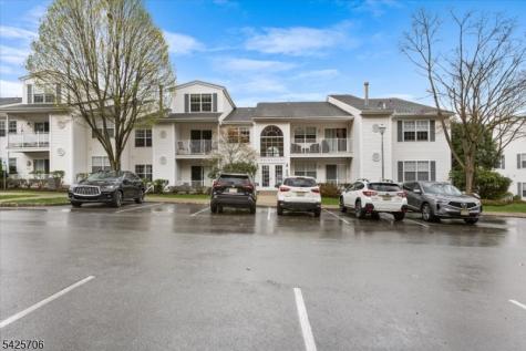 75 Crestview Lane Mount Arlington NJ 07856