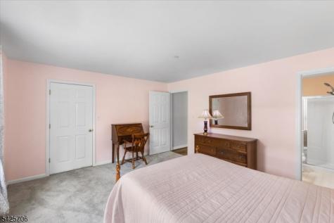 75 Crestview Lane Mount Arlington NJ 07856