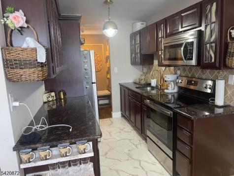 821 Jersey Avenue Elizabeth NJ 07202