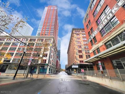 140 Bay Street 4j Jersey City NJ 07302