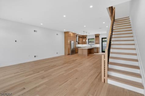 522 Valley Road Clifton NJ 07013