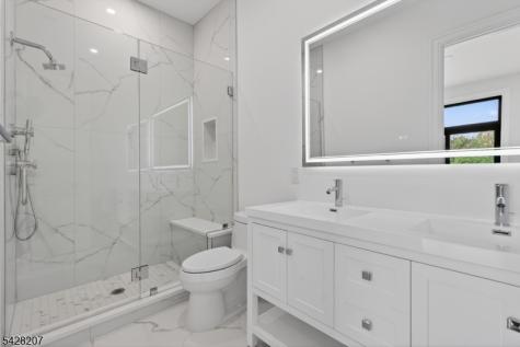 522 Valley Road Clifton NJ 07013