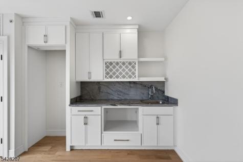 522 Valley Road Clifton NJ 07013