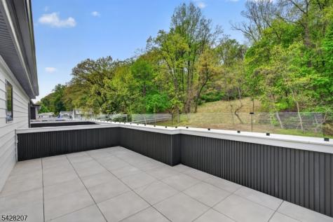 522 Valley Road Clifton NJ 07013