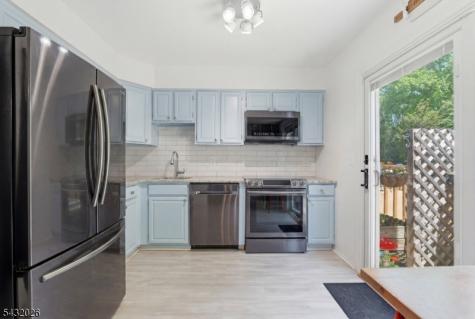 26 Driftwood Drive Franklin NJ 08873