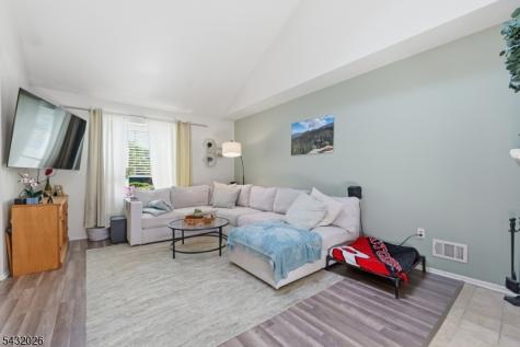 26 Driftwood Drive Franklin NJ 08873