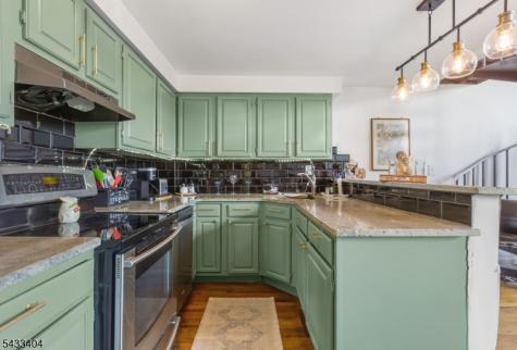 366 Trenton Avenue Paterson NJ 07503