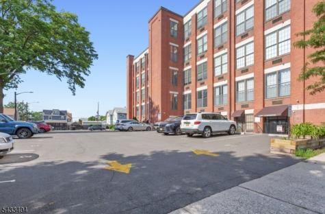 366 Trenton Avenue Paterson NJ 07503