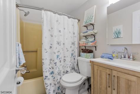 366 Trenton Avenue Paterson NJ 07503