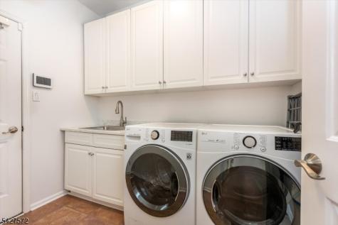 50 Glen Rock Road Cedar Grove NJ 07009