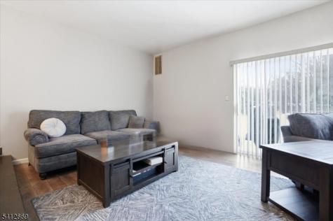 76 Hickory Way Mount Arlington NJ 07856