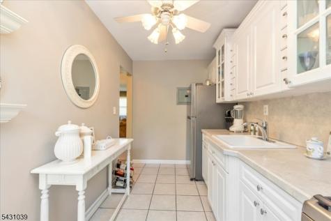 53 Sandra Circle Westfield NJ 07090
