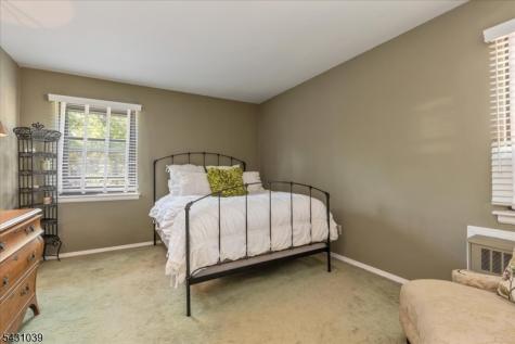53 Sandra Circle Westfield NJ 07090