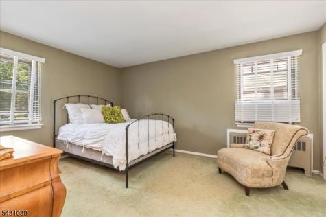 53 Sandra Circle Westfield NJ 07090