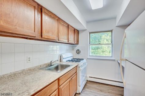 55 Gill Lane Woodbridge NJ 08830