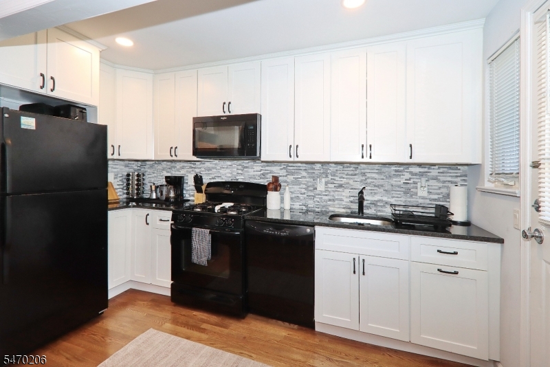 20 Parkway Village Cranford NJ 07016