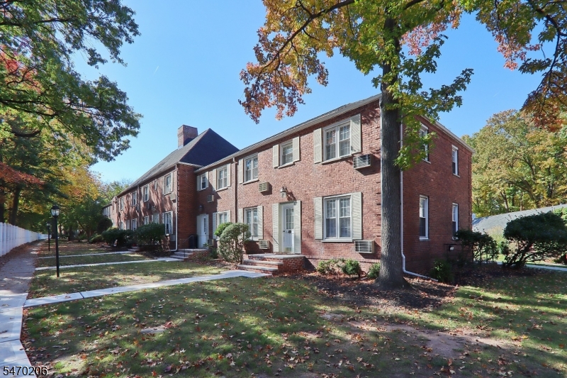20 Parkway Village Cranford NJ 07016