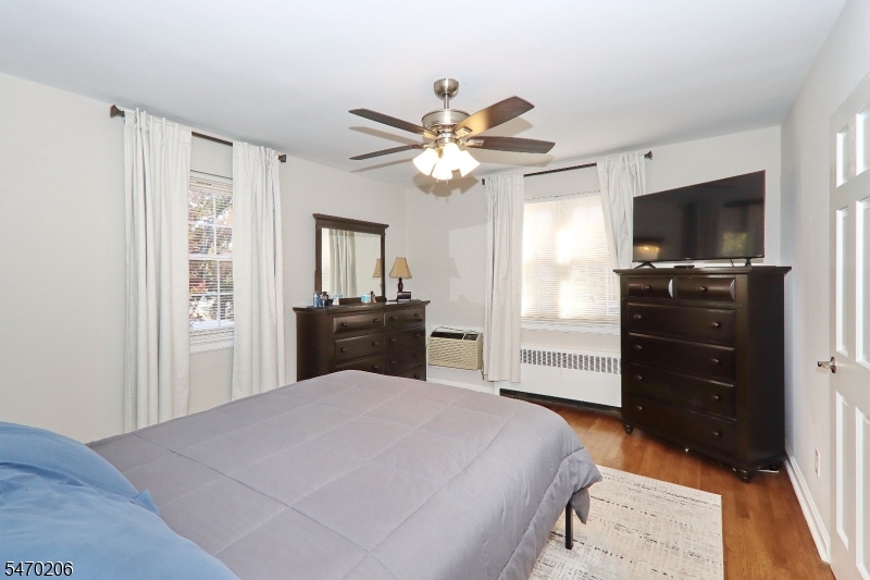 20 Parkway Village Cranford NJ 07016