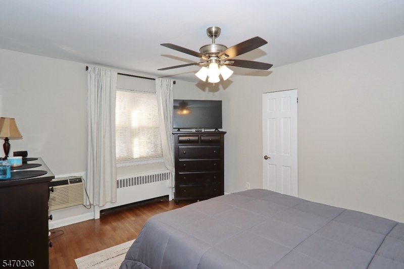 20 Parkway Village Cranford NJ 07016