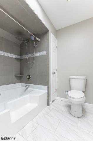 22 Flynn Place Wayne NJ 07470