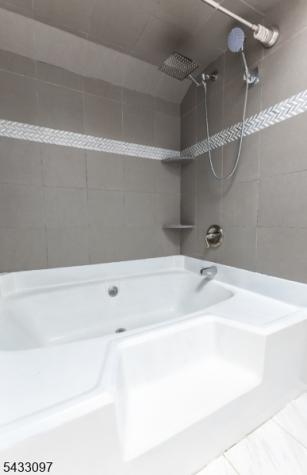 22 Flynn Place Wayne NJ 07470