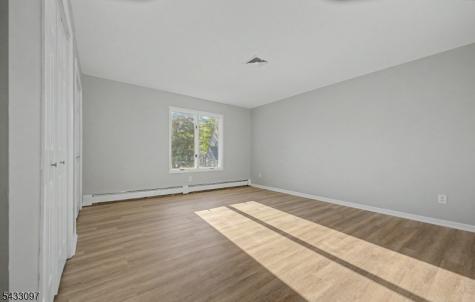 22 Flynn Place Wayne NJ 07470