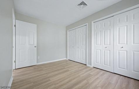 22 Flynn Place Wayne NJ 07470