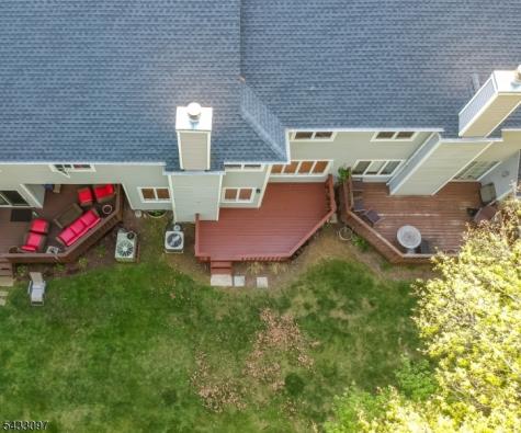 22 Flynn Place Wayne NJ 07470