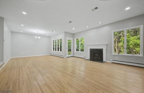 22 Flynn Place Wayne NJ 07470