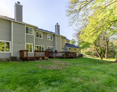 22 Flynn Place Wayne NJ 07470