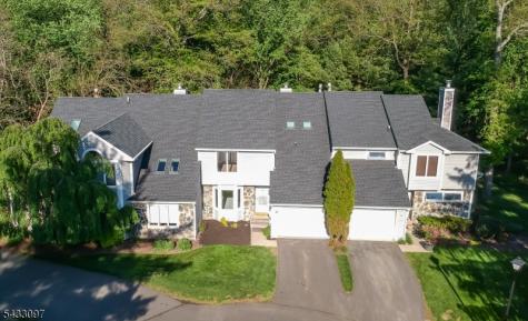 22 Flynn Place Wayne NJ 07470