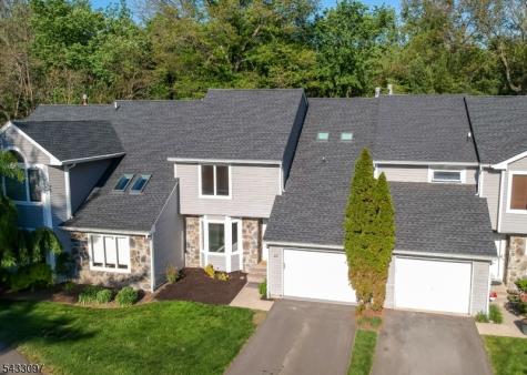 22 Flynn Place Wayne NJ 07470