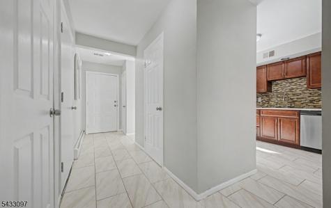 22 Flynn Place Wayne NJ 07470