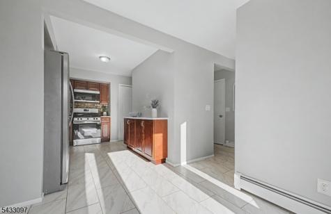 22 Flynn Place Wayne NJ 07470