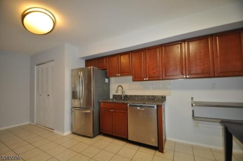 1404 Edison Glen Terrace Edison NJ 08837