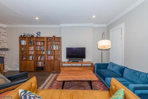 62 Montague Place Montclair NJ 07042