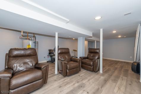 62 Montague Place Montclair NJ 07042