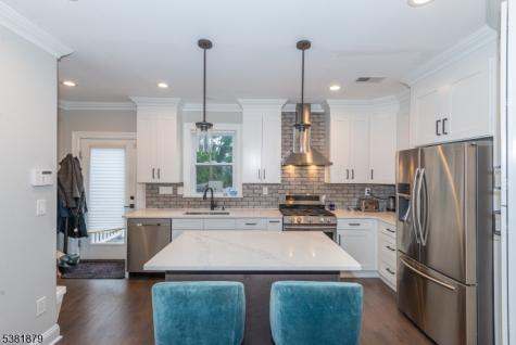 62 Montague Place Montclair NJ 07042